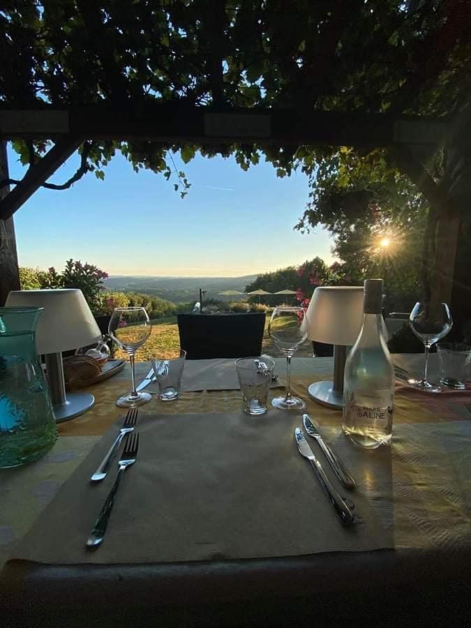 La Maison Bleue Juillac  Bagian luar foto